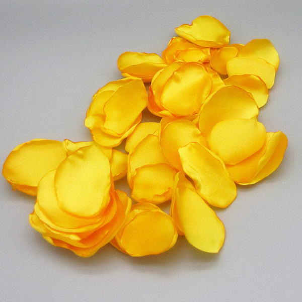 50 Gold Satin Flower Petals For Wedding Decor