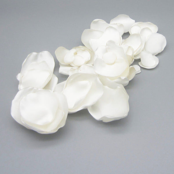 50 Teal & Ivory Satin Flower Petals For Wedding Decor