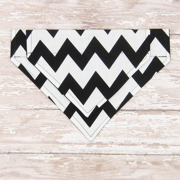 Black & White Chevron Pet Bandana-4 Sizes Fits Over Collar