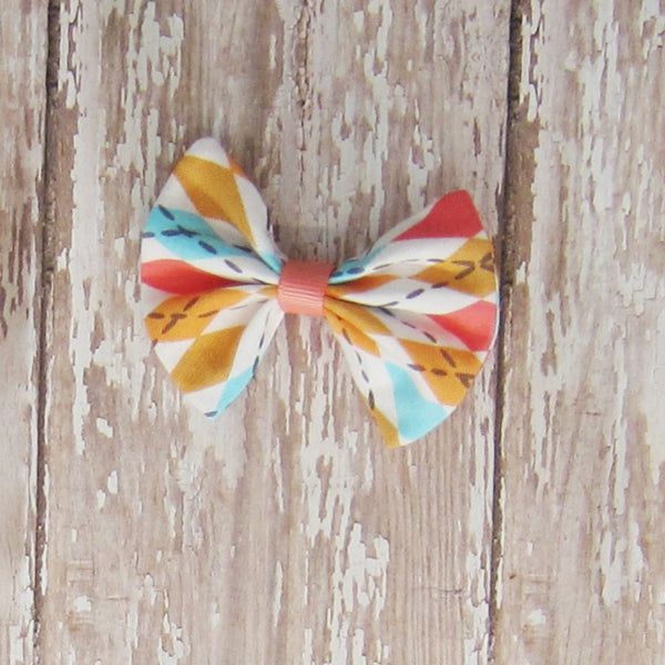 Dog Hair Bow in Pink, Red, Orange & Peach Fabrics. - Hold It!