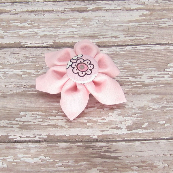 Light Pink Flower For Pet Collar-4 Sizes - Hold It!
