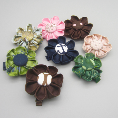 CLEARANCE!  Set of 8 Kanzashi Fabric Flower Hair Clips