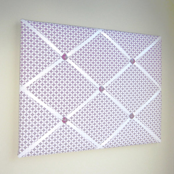 16"x20"  Memory Board or Bow Holder-Purple & White Quatrefoil