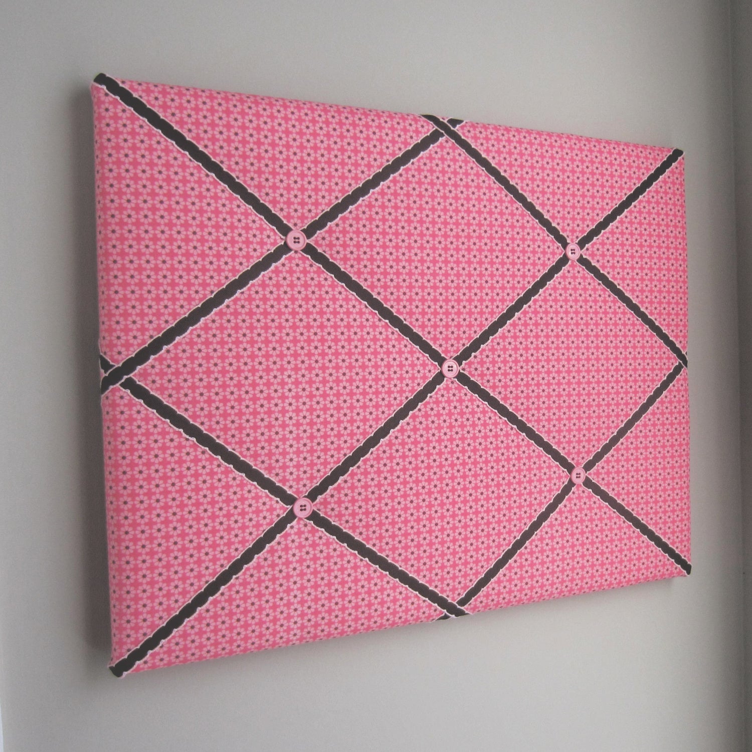 16"x20" Memory Board or Bow Holder-Daisy Bloom Pink - Hold It!